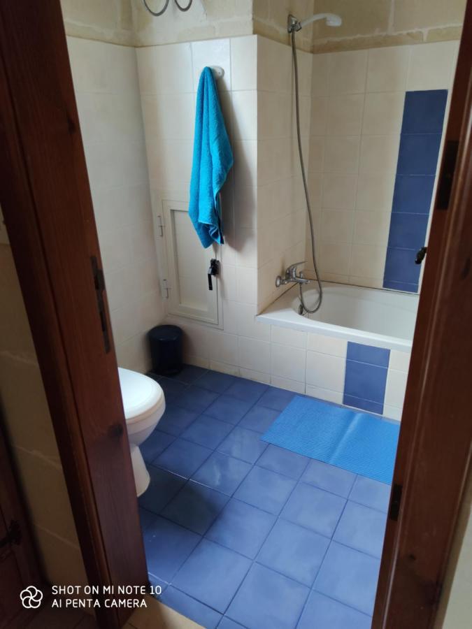 Seafront Two Bedroomed Apartment In Marsalforn Exterior foto